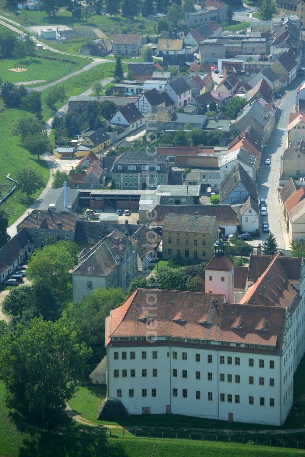 Bad Schmiedeberg from above - Building and Castle Park Castle Pretsch in Bad Schmiedeberg in the state Saxony-Anhalt