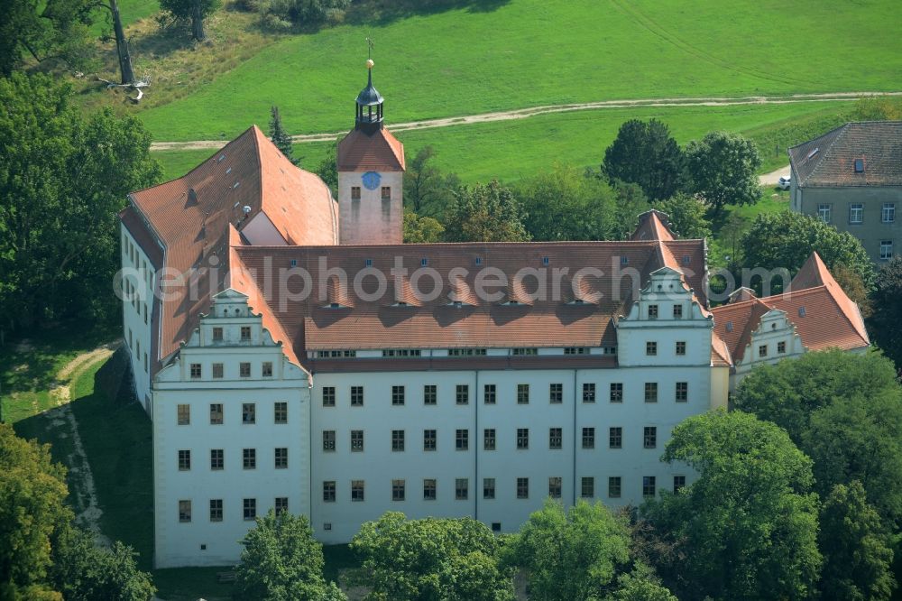 Aerial photograph Bad Schmiedeberg - Building and Castle Park Castle Pretsch in Bad Schmiedeberg in the state Saxony-Anhalt