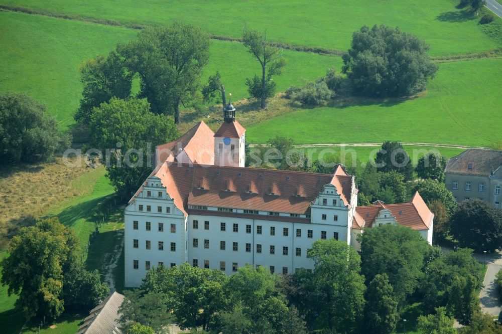 Bad Schmiedeberg from the bird's eye view: Building and Castle Park Castle Pretsch in Bad Schmiedeberg in the state Saxony-Anhalt