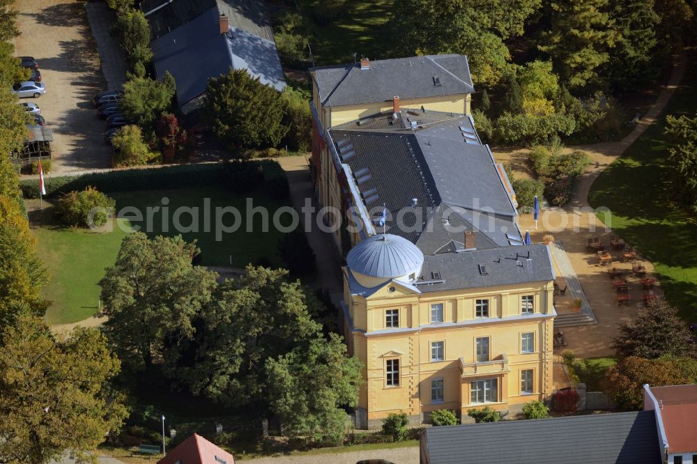 Kremmen from above - Building and Castle Park Castle Schloss Ziethen in Kremmen in the state Brandenburg