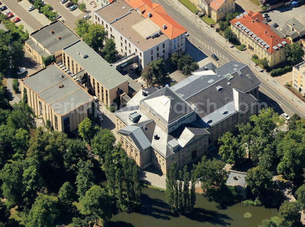 Aerial image Meiningen - Building of Südthüringisches State Theatre - Meiningen Theatre on the banks of the lake in the English Garden in Meiningen in Thuringia