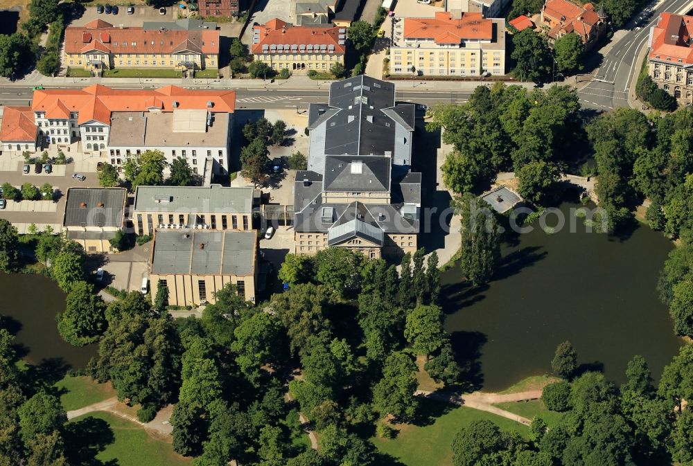 Meiningen from the bird's eye view: Building of Südthüringisches State Theatre - Meiningen Theatre on the banks of the lake in the English Garden in Meiningen in Thuringia