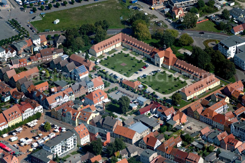 Barth from above - Building of the retirement center Adliges Fraeuleinstift on street Hunnenstrasse in Barth in the state Mecklenburg - Western Pomerania, Germany