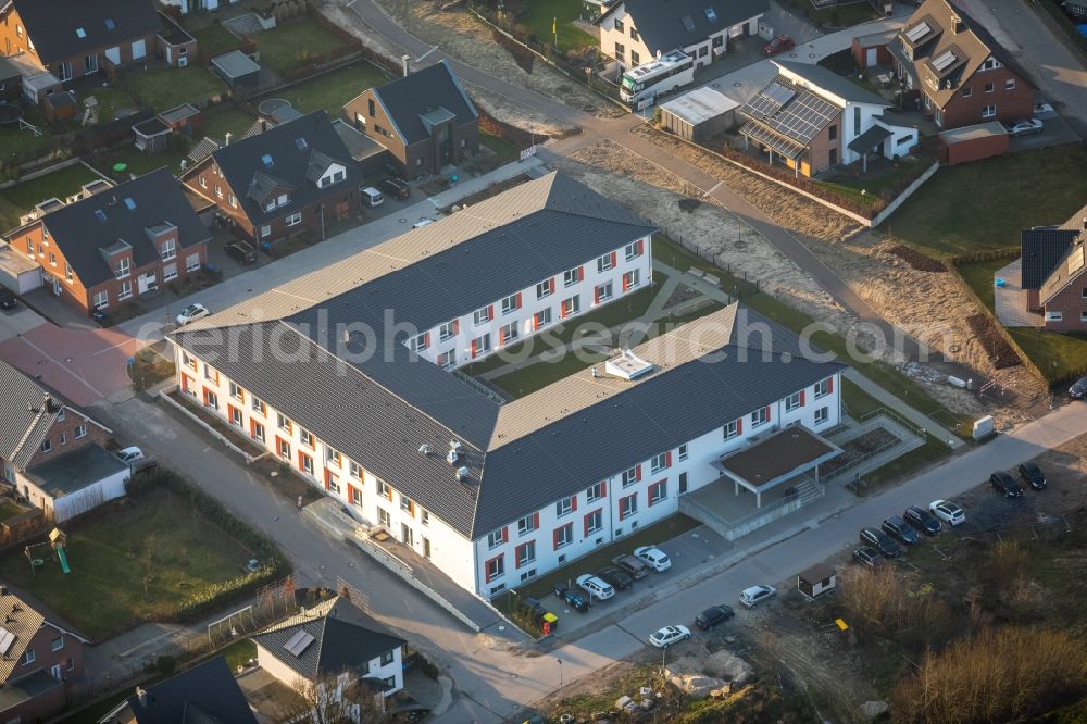 Aerial image Haltern am See - Building of the retirement center Alloheim Senioren-Residenz a??Sythen on Seea?? in Haltern am See in the state North Rhine-Westphalia, Germany