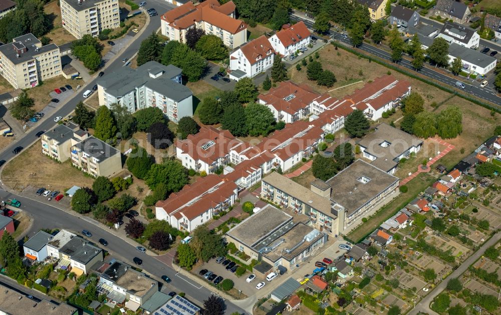 Aerial image Bergkamen - Building of the retirement center Hermann-Goerlitz-Seniorenzentrum on Marie-Juchacz-Strasse in Bergkamen in North Rhine-Westphalia, Deurschland