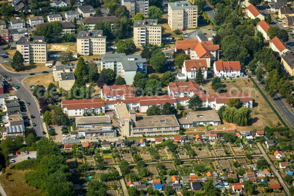 Aerial photograph Bergkamen - Building of the retirement center Hermann-Goerlitz-Seniorenzentrum on Marie-Juchacz-Strasse in Bergkamen in North Rhine-Westphalia, Deurschland