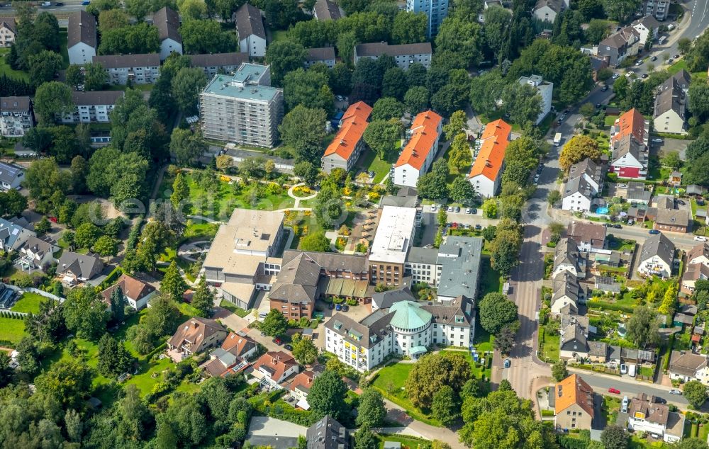 Aerial photograph Essen - Building of the retirement center Kloster Emmaus in Essen in the state North Rhine-Westphalia, Germany