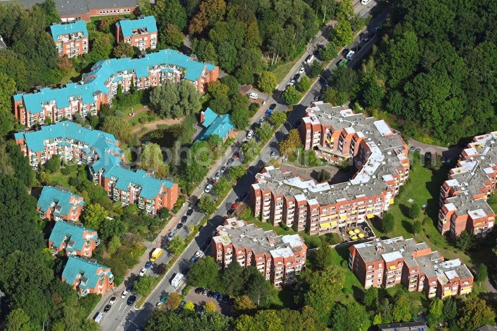 Hamburg from the bird's eye view: Building of the retirement center on Isfeldstrasse in the district Osdorf in Hamburg, Germany