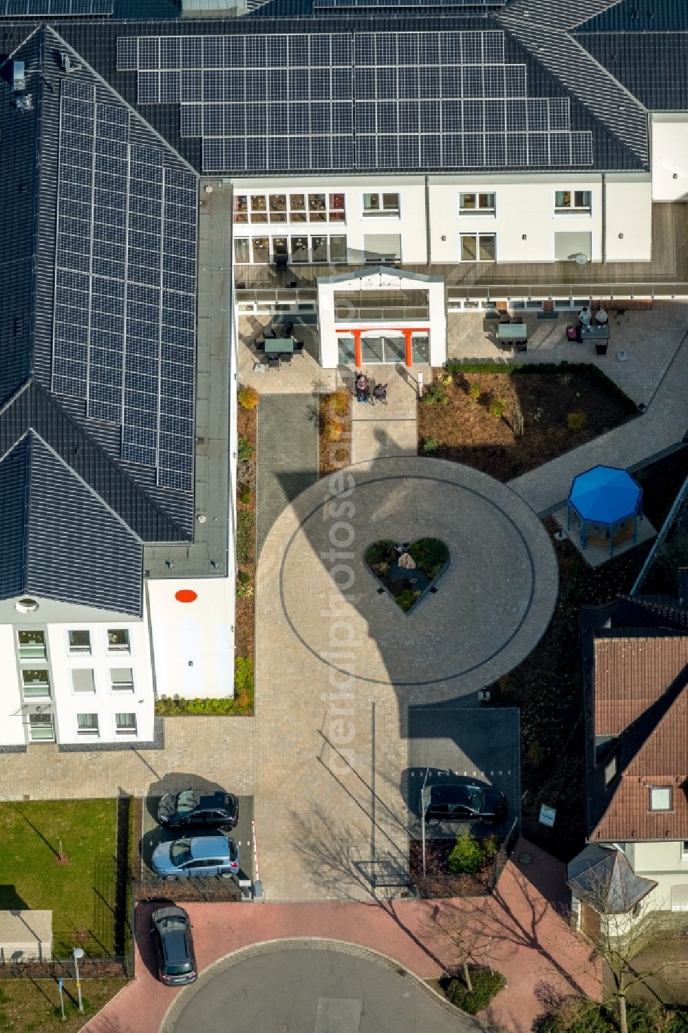 Aerial photograph Dorsten - Building of the retirement center St.Marien Seniorenzentrum An of Molkerei - Am Gueterbahnhof in Dorsten in the state North Rhine-Westphalia, Germany