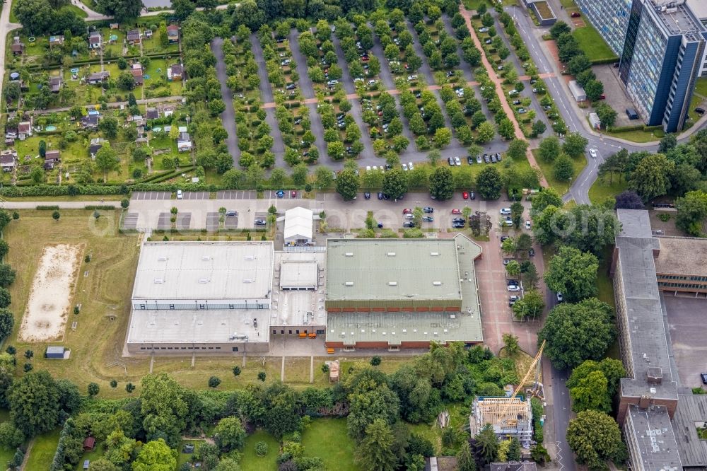 Aerial photograph Hamm - Building of the sports hall of the Friedensschule in Hamm at Ruhrgebiet in the state North Rhine-Westphalia