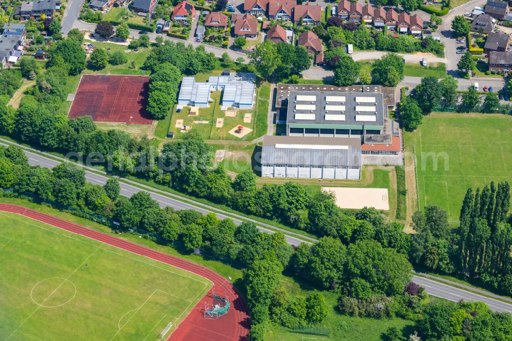 Horneburg from above - Roof on the building of the sports hall Hermannstrasse in Horneburg in the state Lower Saxony, Germany