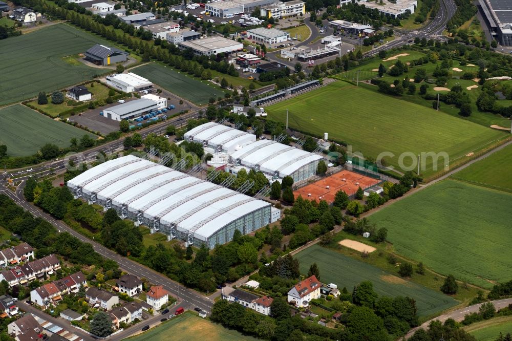 Aerial photograph Frankfurt am Main - Building of sports hall Ensemble Sport & Freizeitzentrum Kalbach in Frankfurt in the state Hesse, Germany