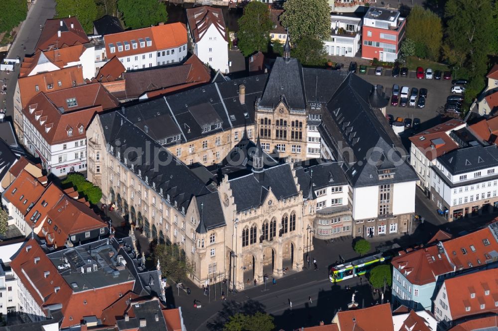 Aerial photograph Erfurt - Town Hall building of the city administration on Fischmarkt in of Altstadt in Erfurt in the state Thuringia, Germany