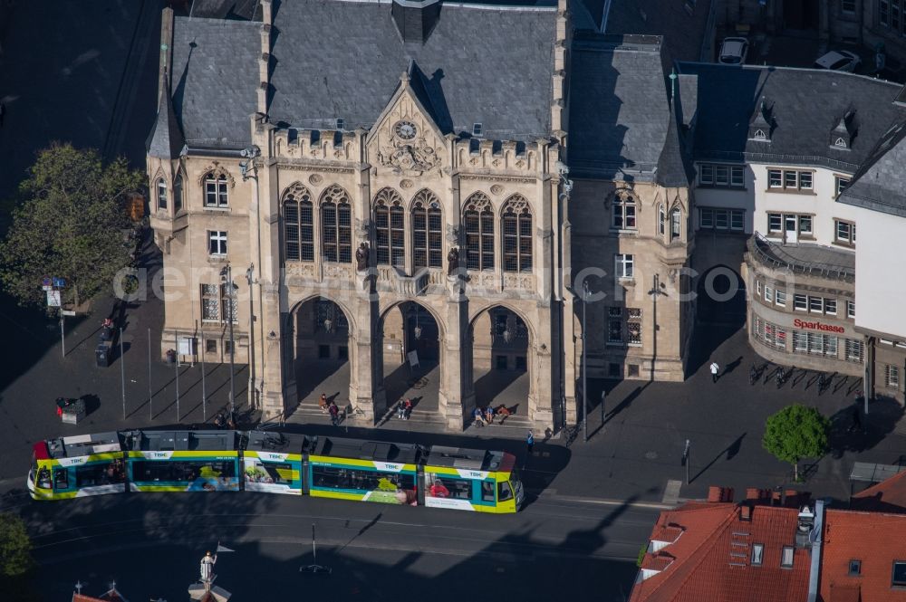 Aerial photograph Erfurt - Town Hall building of the city administration on Fischmarkt in of Altstadt in Erfurt in the state Thuringia, Germany