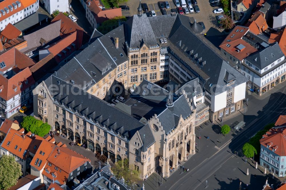 Erfurt from the bird's eye view: Town Hall building of the city administration on Fischmarkt in of Altstadt in Erfurt in the state Thuringia, Germany