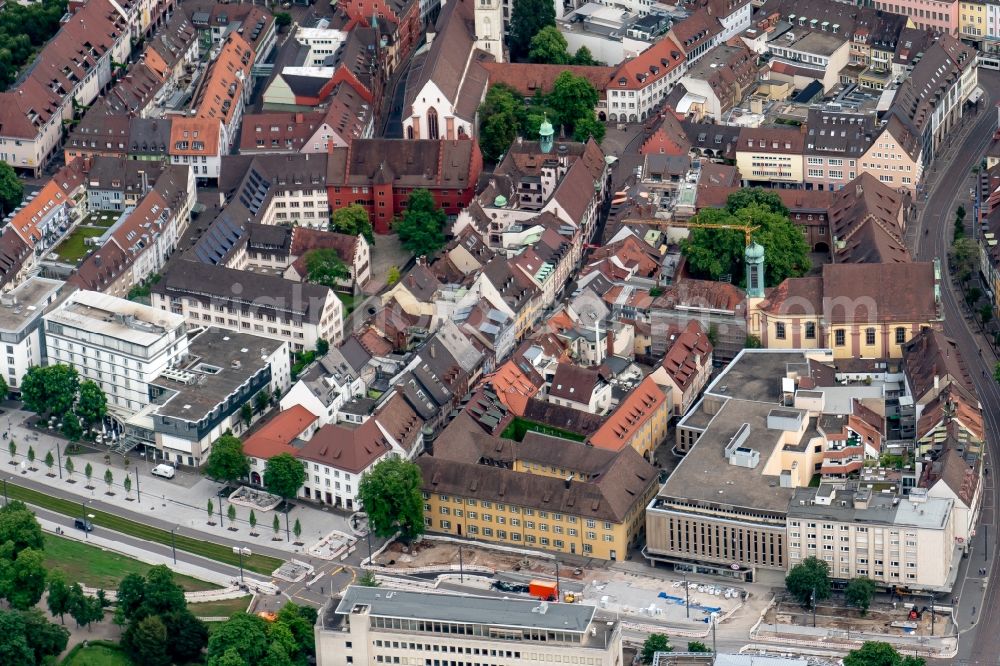 Aerial image Freiburg im Breisgau - Town Hall building of the city administration Altes Rathaus and Rathausgasse in Freiburg im Breisgau in the state Baden-Wuerttemberg, Germany