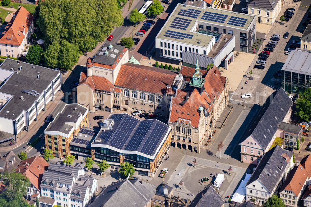 Aerial photograph Bückeburg - Town Hall building of the City Council at the market downtown in Bueckeburg in the state Lower Saxony, Germany
