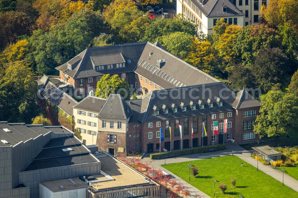 Aerial photograph Dinslaken - Town Hall building of the city administration on place Platz D'Agen in the district Ruhr Metropolitan Area in Dinslaken in the state North Rhine-Westphalia