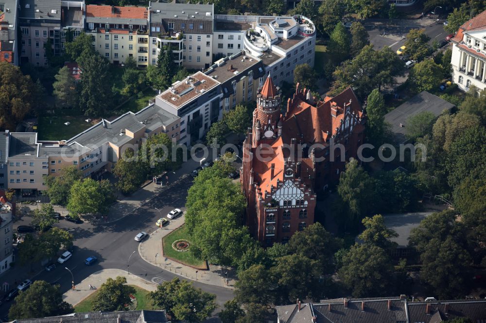 Aerial image Berlin - Town Hall building of the city administration on place Berkaer Platz in the district Schmargendorf in Berlin, Germany