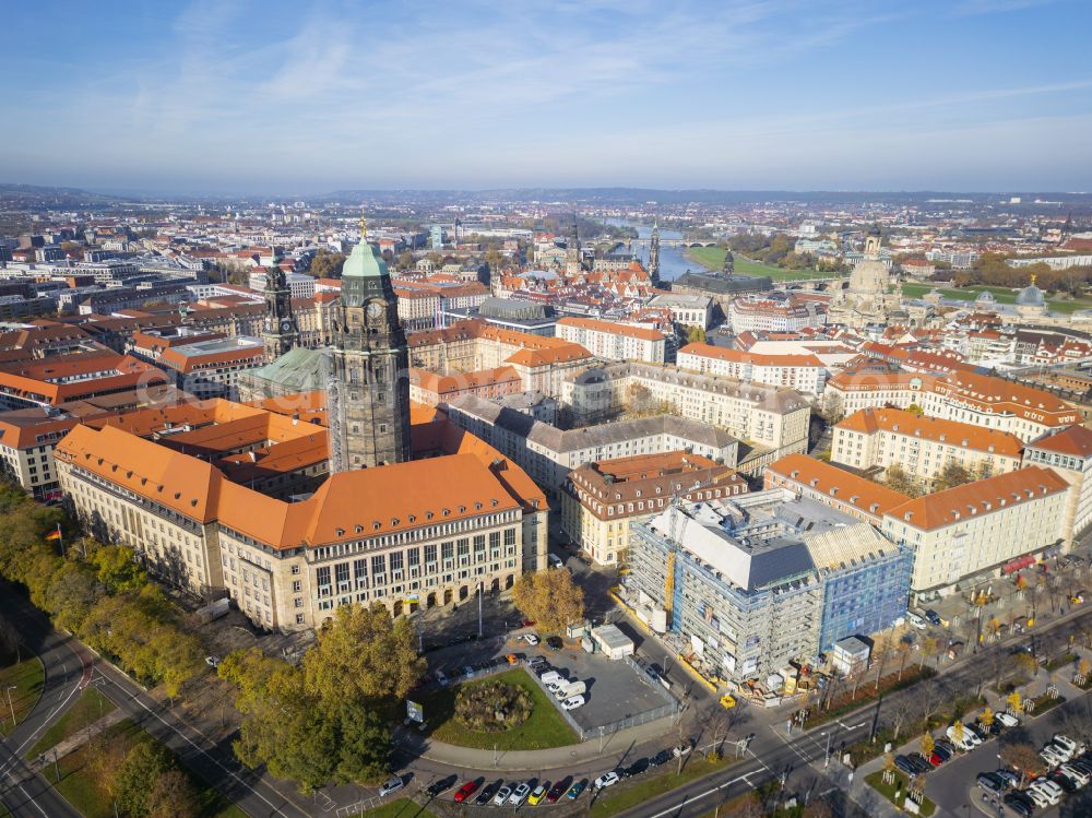 Dresden from the bird's eye view: Town Hall building of the city administration Dresden on street Doktor-Kuelz-Ring in the district Altstadt in Dresden in the state Saxony