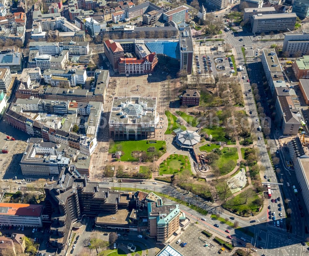 Dortmund from above - Town Hall building of the city administration on Friedensplatz in of park Stadtgarten in the district City-Ost in Dortmund in the state North Rhine-Westphalia, Germany