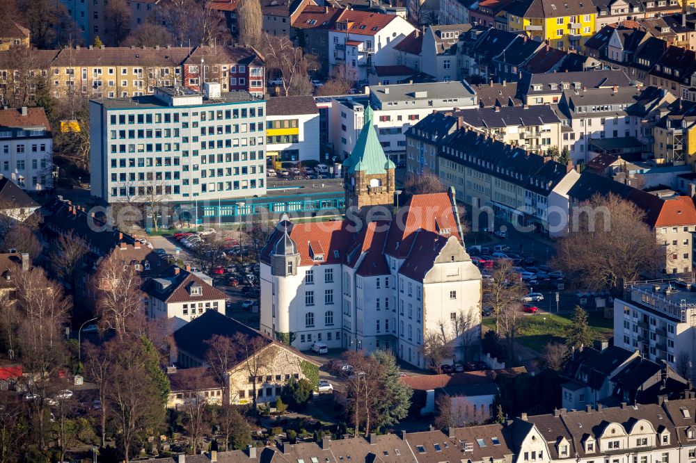 Aerial photograph Hattingen - Town Hall building of the city administration on place Rathausplatz in Hattingen in the state North Rhine-Westphalia, Germany