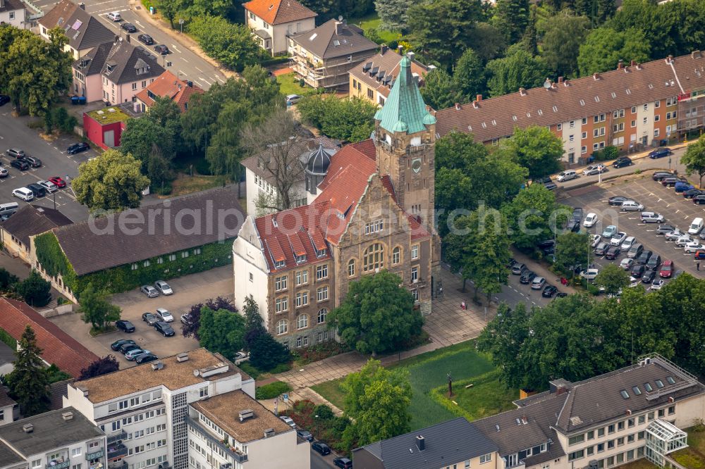 Hattingen from the bird's eye view: Town Hall building of the city administration on place Rathausplatz in Hattingen in the state North Rhine-Westphalia, Germany