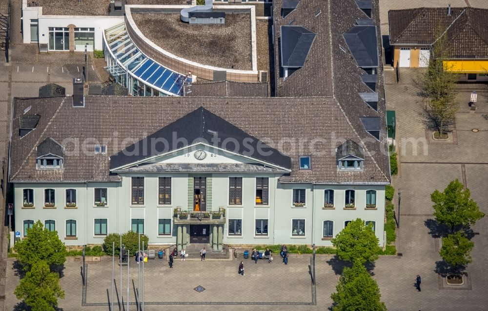 Heiligenhaus from above - Town Hall building of the city administration in Heiligenhaus at Ruhrgebiet in the state North Rhine-Westphalia