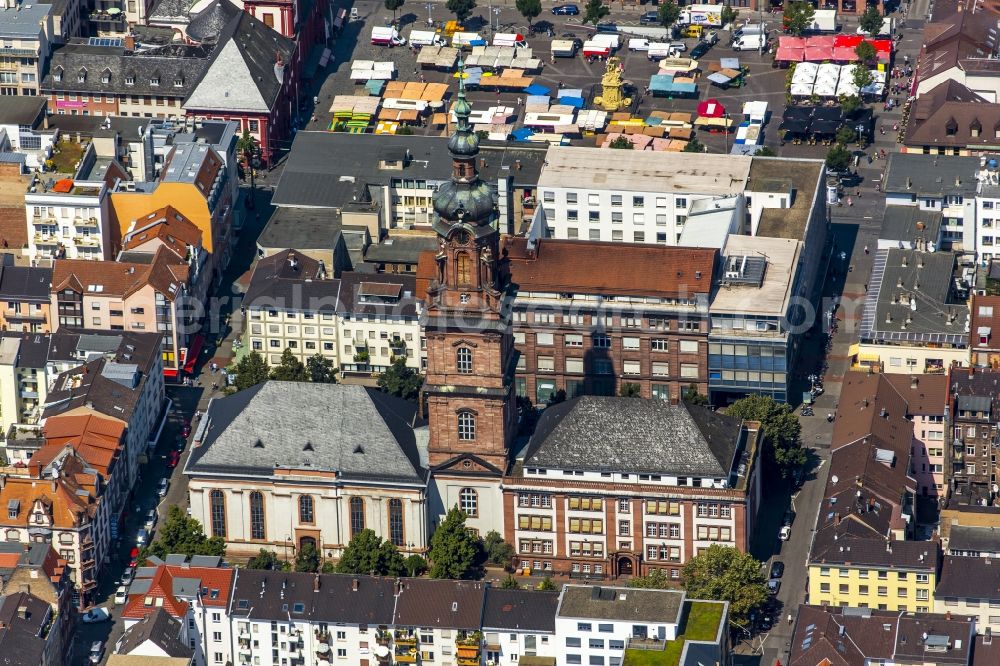 Aerial photograph Mannheim - Town Hall building of the city administration in Mannheim in the state Baden-Wuerttemberg