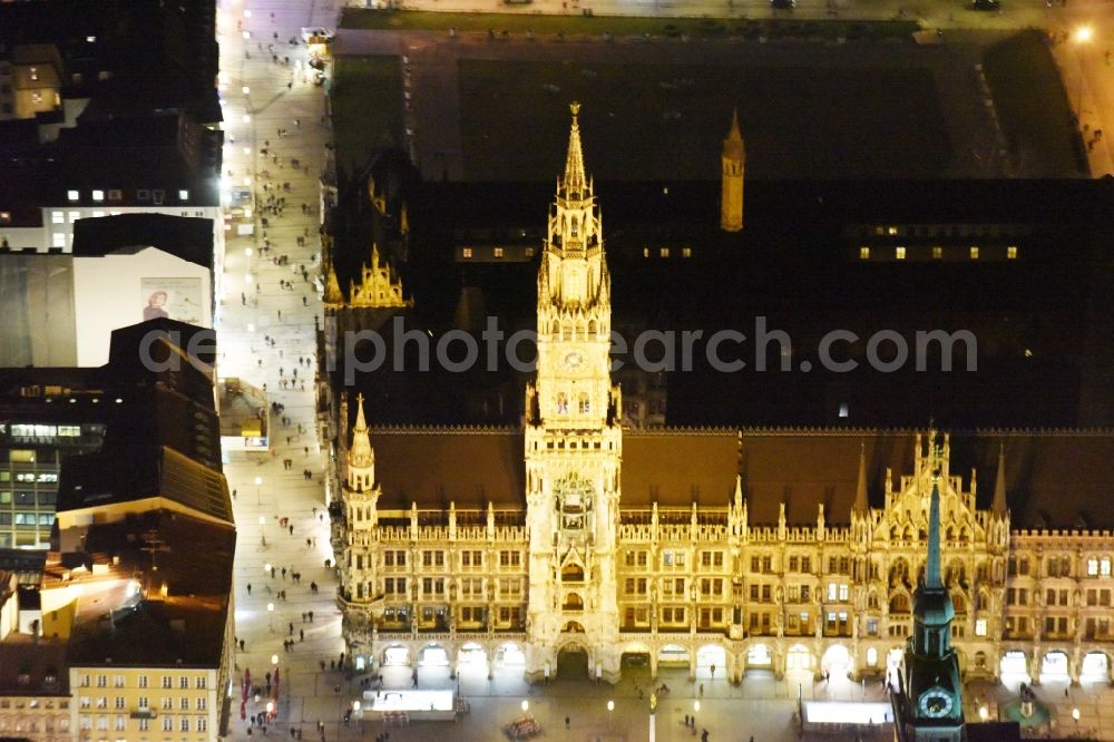 Aerial photograph München - Night view Town Hall building of the city administration am Marienplatz in Munich in the state Bavaria