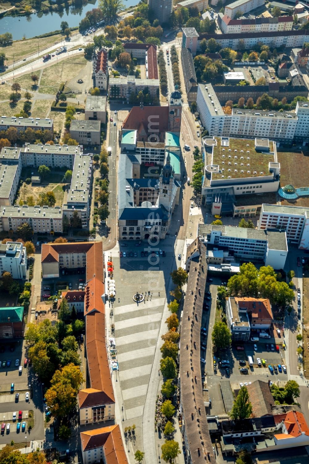 Aerial photograph Dessau - Town Hall building of the City Council at the market downtown in Dessau in the state Saxony-Anhalt, Germany