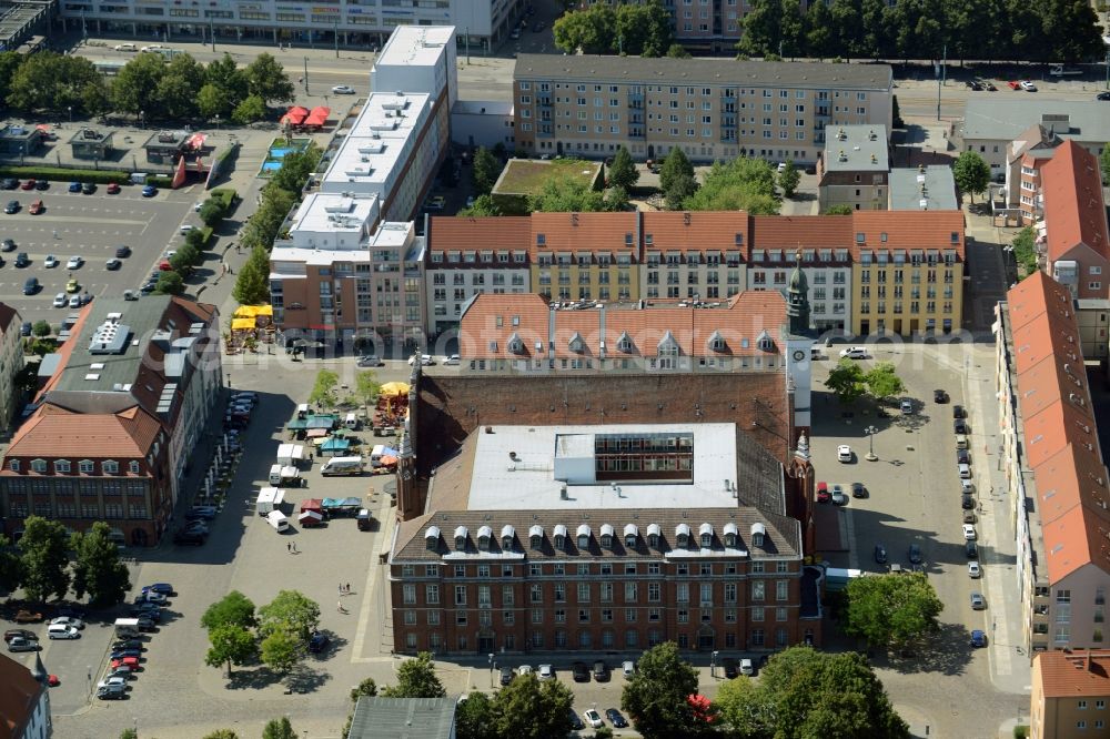 Aerial photograph Frankfurt (Oder) - Town Hall building of the City Council at the market downtown in Frankfurt (Oder) in the state Brandenburg