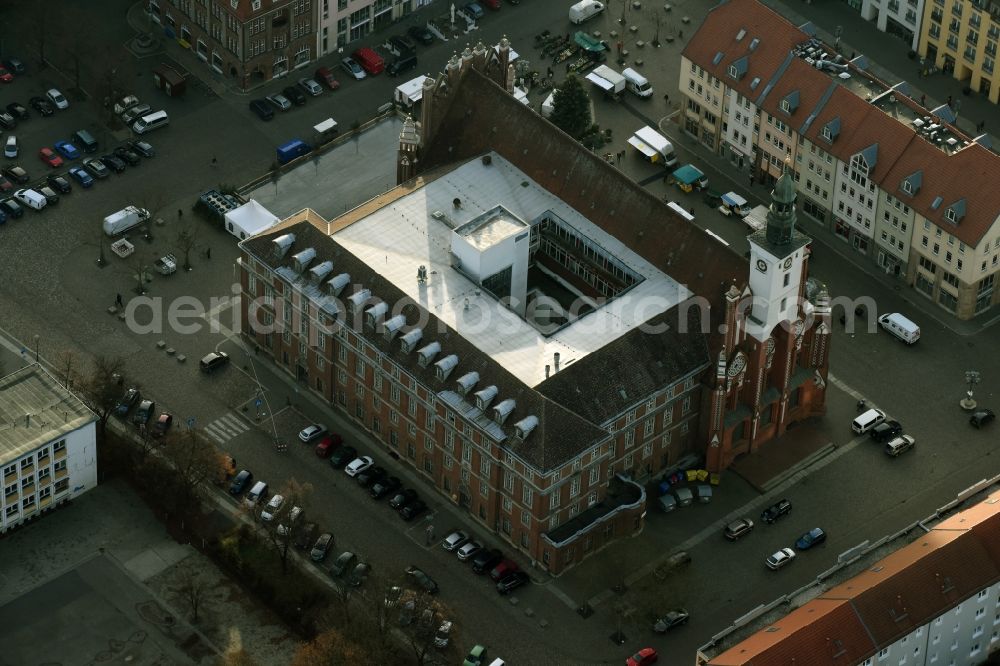 Aerial image Frankfurt (Oder) - Town Hall building of the City Council at the market downtown in Frankfurt (Oder) in the state Brandenburg