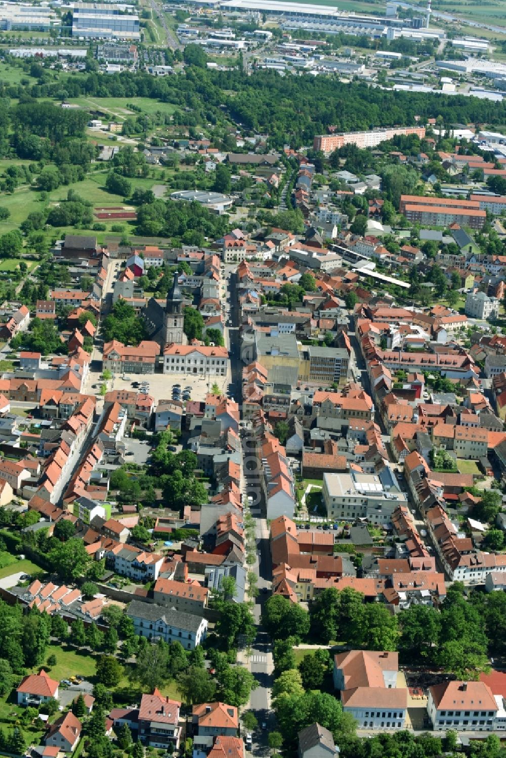 Haldensleben from the bird's eye view: Town Hall building of the City Council at the market downtown in Haldensleben in the state Saxony-Anhalt, Germany