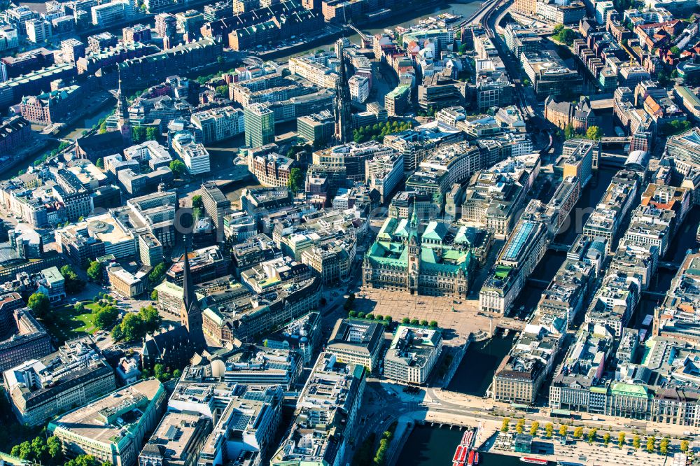 Hamburg from the bird's eye view: Town Hall building of the City Council at the market downtown in Hamburg, Germany