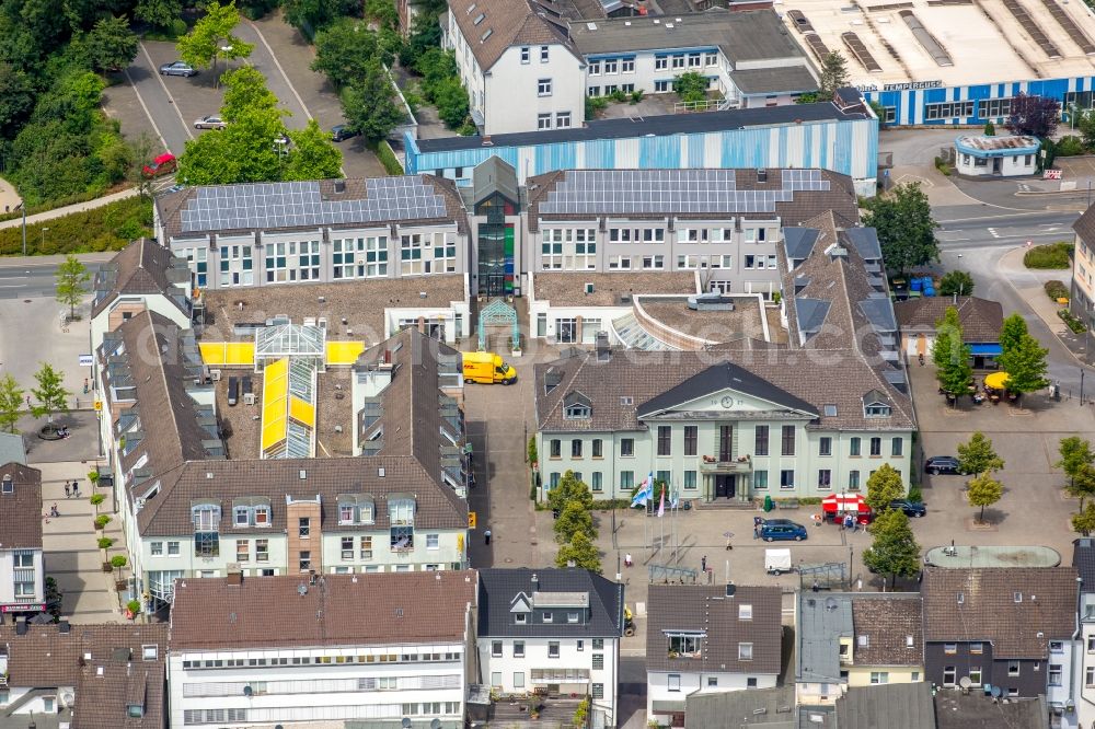 Heiligenhaus from the bird's eye view: Town Hall building of the City Council at the market downtown in Heiligenhaus in the state North Rhine-Westphalia