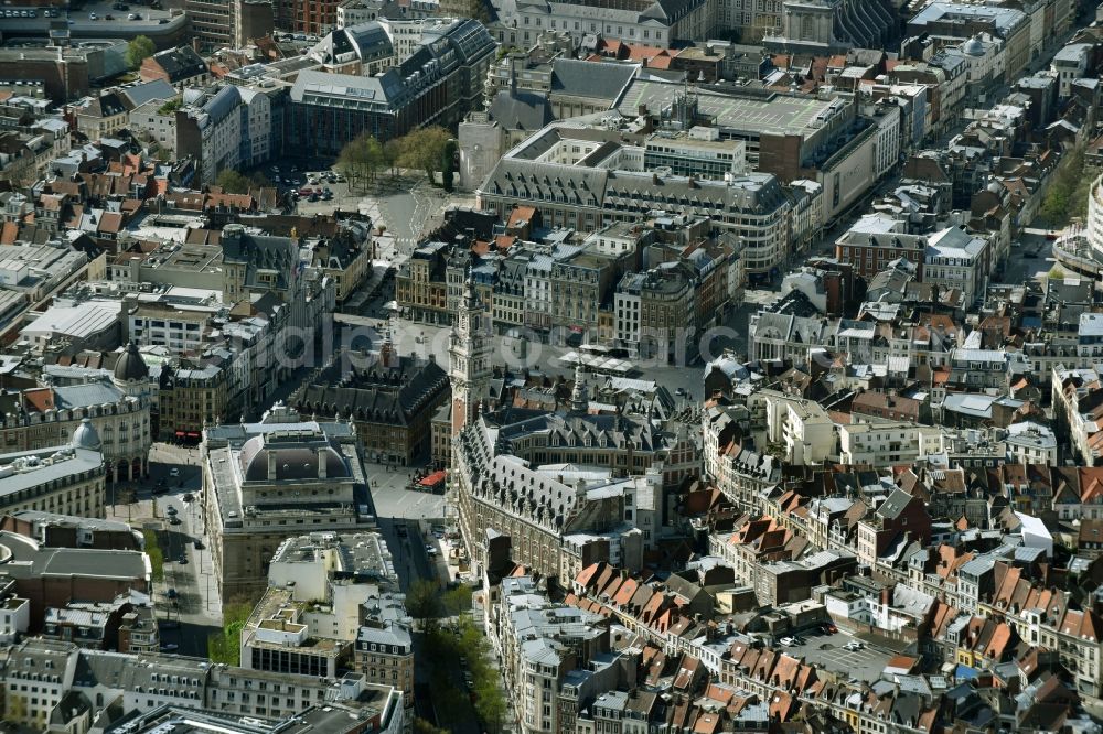 Lille from the bird's eye view: Town Hall building of the City Council at the market Place Charles de Gaulle downtown in Lille in Nord-Pas-de-Calais Picardy, France