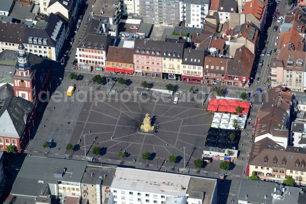 Mannheim from the bird's eye view: Town Hall building of the City Council at the market downtown in Mannheim in the state Baden-Wuerttemberg