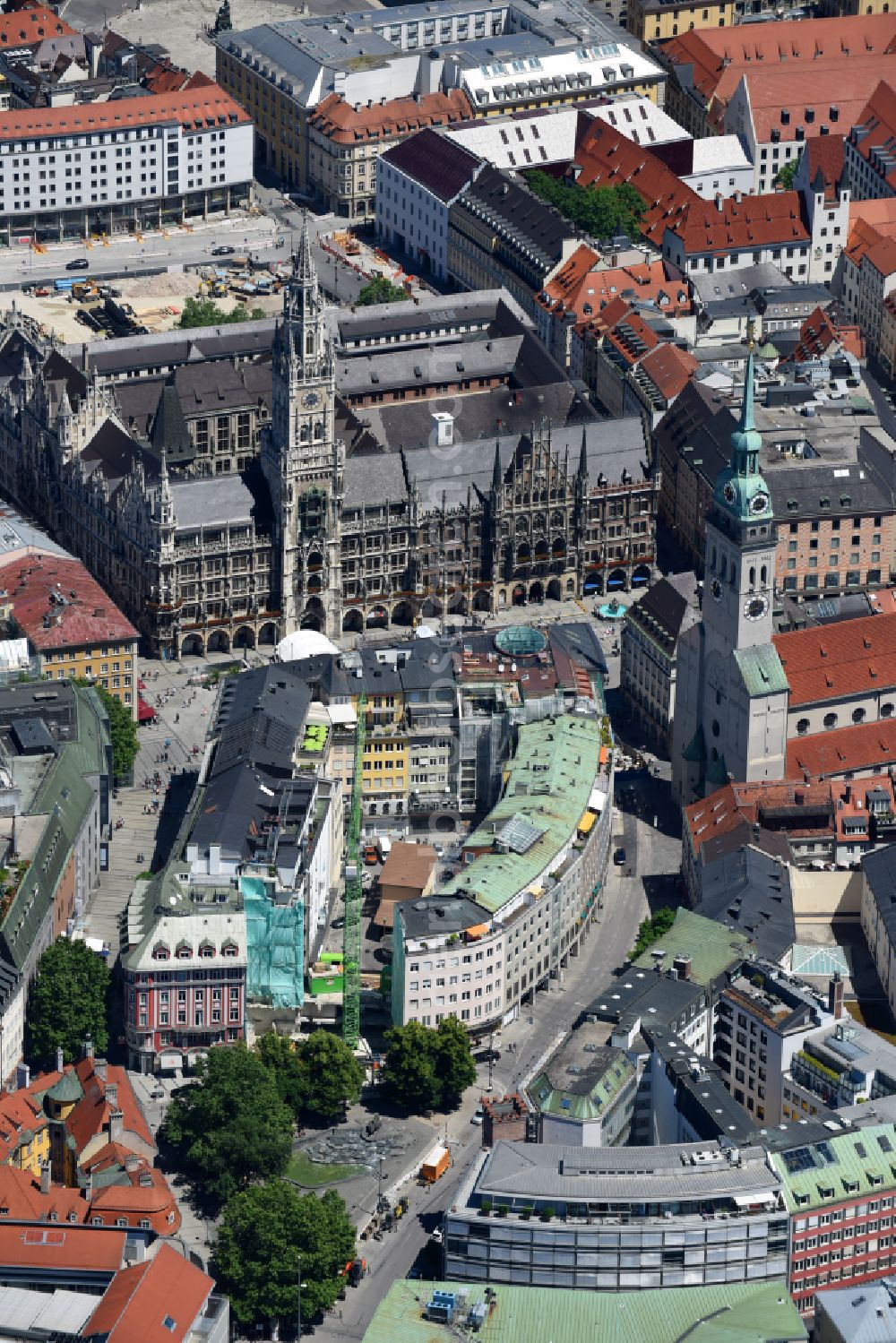 Aerial image München - Town Hall building of the City Council at the market downtown on place Marienplatz in the district Altstadt in Munich in the state Bavaria, Germany