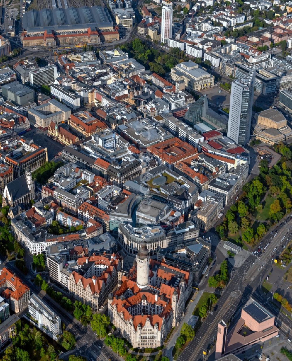 Leipzig from the bird's eye view: Town Hall building of the city administration on Martin-Luther-Ring in Leipzig in the state Saxony