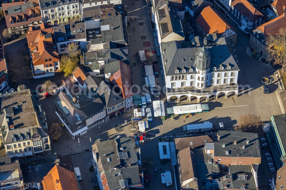 Aerial photograph Menden (Sauerland) - Town Hall building of the city administration in Menden (Sauerland) in the state North Rhine-Westphalia