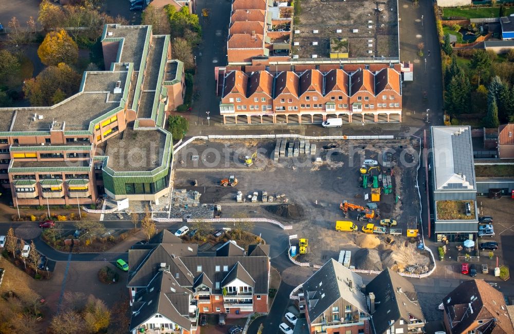 Voerde (Niederrhein) from the bird's eye view: Town Hall building of the city administration in the district Ruhr Metropolitan Area in Voerde (Niederrhein) in the state North Rhine-Westphalia