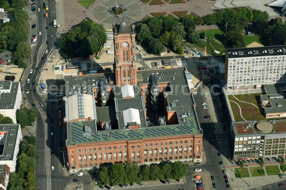 Aerial image Berlin - Town Hall building of the city administration Rotes Rathaus on Rathausstrasse in the district Mitte in Berlin, Germany