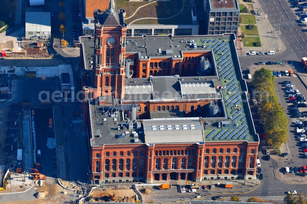 Berlin from the bird's eye view: Town Hall building of the city administration Rotes Rathaus on Rathausstrasse in the district Mitte in Berlin, Germany