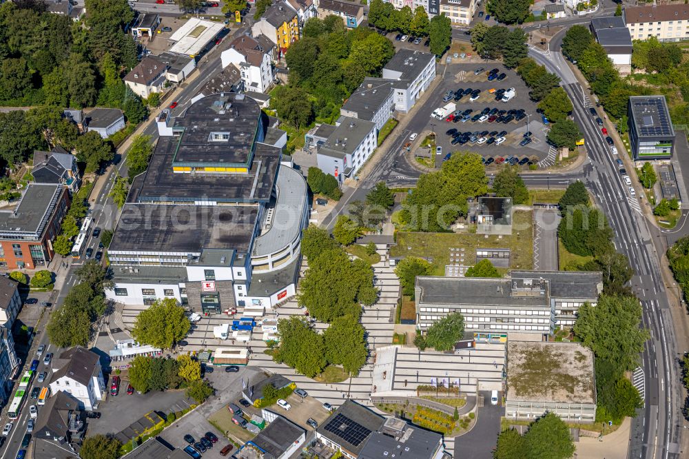 Aerial photograph Gevelsberg - Town Hall building of the city administration of Stadt Gevelsberg on Rathausplatz overlooking the local police station in the district Heck in Gevelsberg in the state North Rhine-Westphalia, Germany