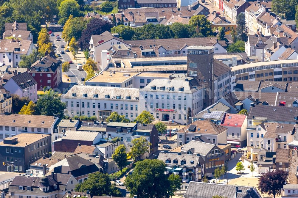 Velbert from the bird's eye view: Town Hall building of the city administration in the Thomasstrasse in Velbert in the state North Rhine-Westphalia