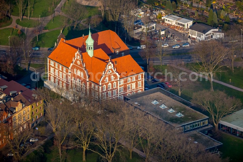 Herne from the bird's eye view: Town Hall building of the city administration Wanne in the Wanne-Eickel part in Herne in the state of North Rhine-Westphalia