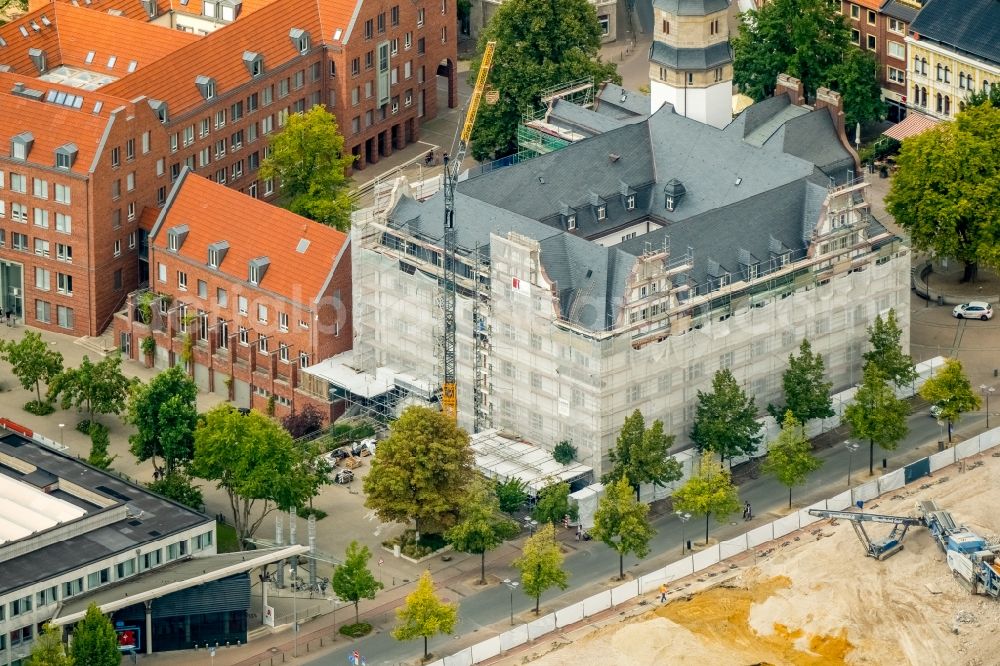 Aerial image Gladbeck - Facade repair at the town hall building of the city council at the Willy Brandt Platz in Gladbeck in the state North Rhine-Westphalia