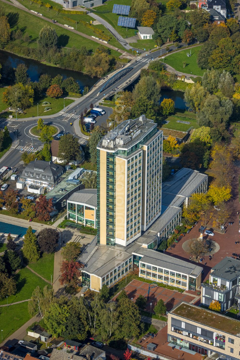 Aerial image Lünen - Town Hall building of the City Council at the market downtown in Luenen in the state North Rhine-Westphalia, Germany