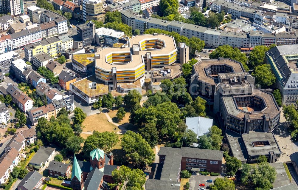 Bochum from the bird's eye view: Town Hall building of the city administration Technisches Rathaus on Hans-Boeckler-Strasse in Bochum in the state North Rhine-Westphalia, Germany